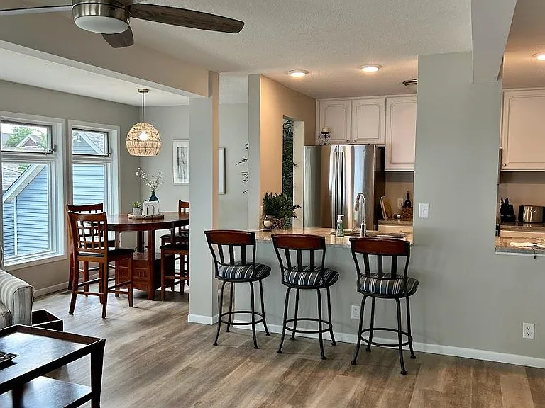 213 N Park St #1 — Photo 4