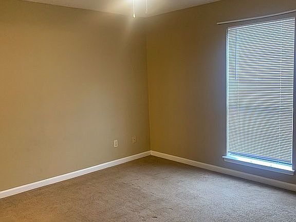 3rd image of 489 Blair Dr