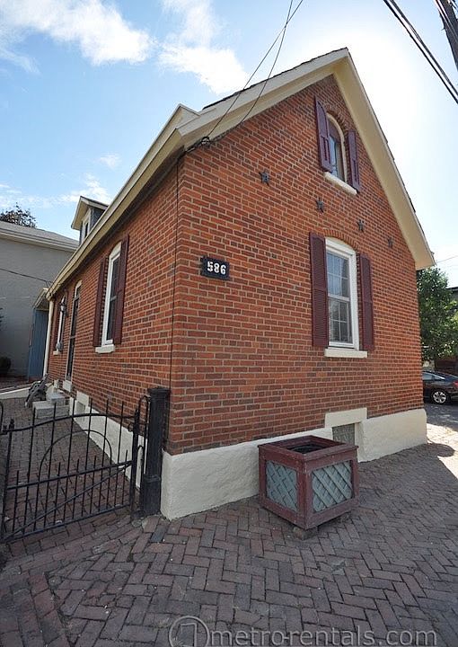 1st image of 586 S 9th St