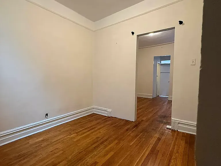 483 Columbus Ave #4D — Photo 3