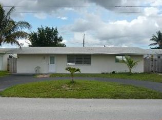 1411 NW 85th Way, Hollywood, FL 33024