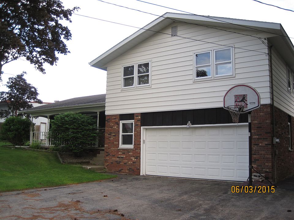 1st image of 131 W Dionne St
