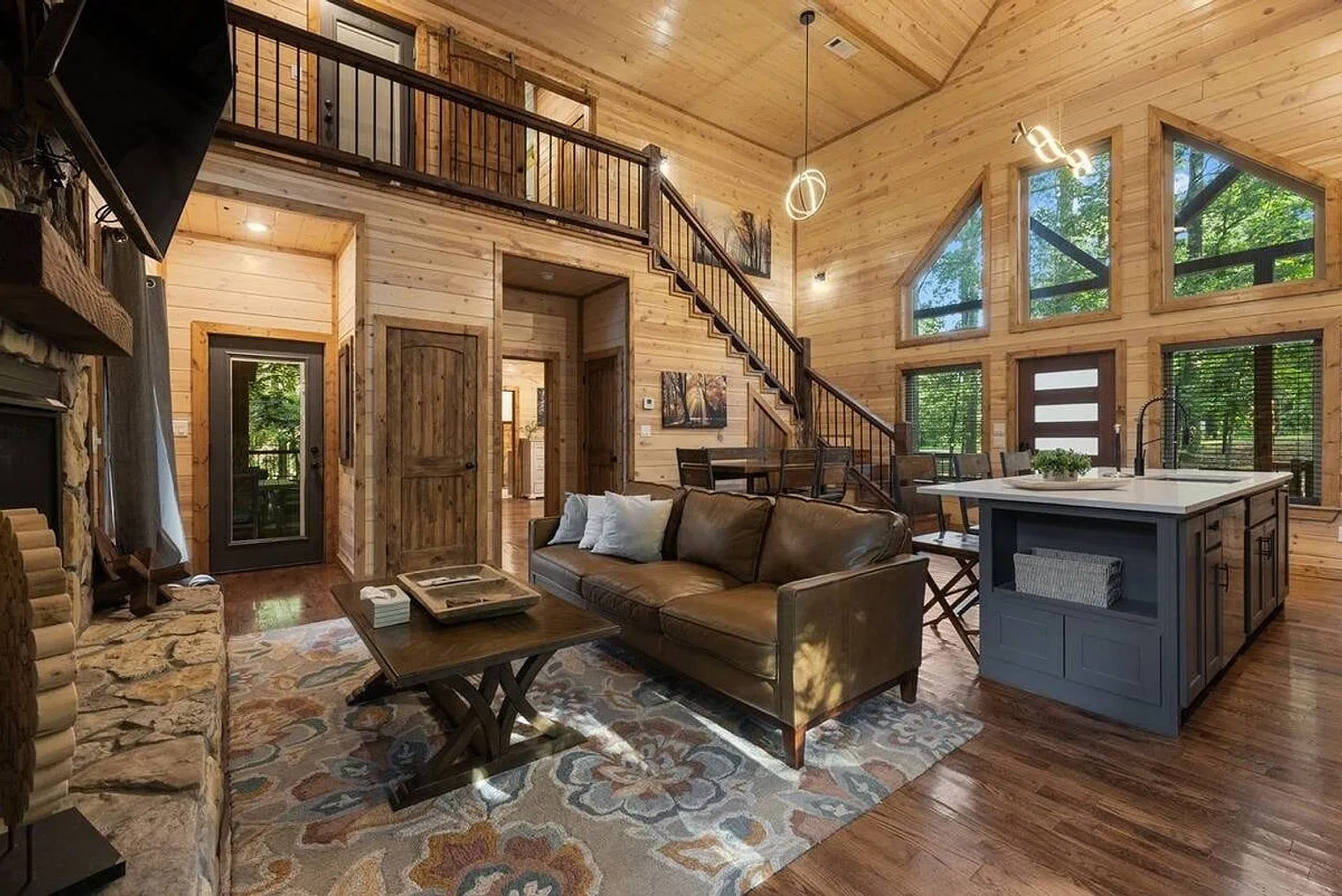 2 bed, 3.0 bath, $3,631 — Photo 4