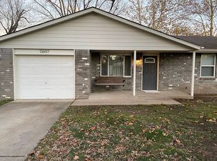 13697 S Hickory Pl E, Glenpool, OK 74033
