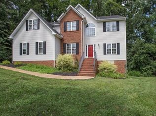 8508 Erika Hill Ct, Midlothian, VA 23112