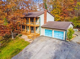 115 Silver Linden Ln, Vanceburg, KY 41179