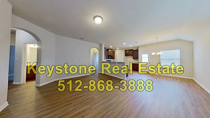 3 bed, 2.0 bath, 1408 sqft, $1,895 — Photo 4
