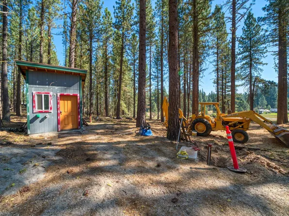 6091 Iron Horse Dr, Portola, CA 96122