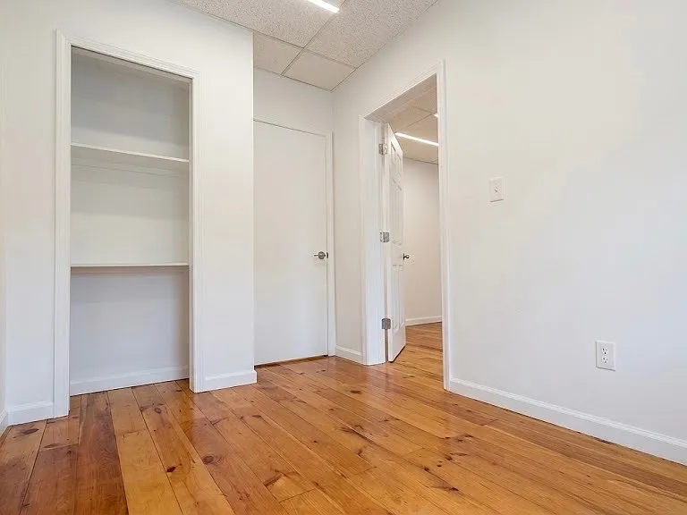 825 McDonald Ave #3 — Photo 5