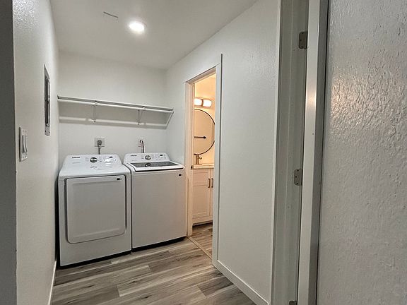 2nd image of 7726 Duben Ave #2