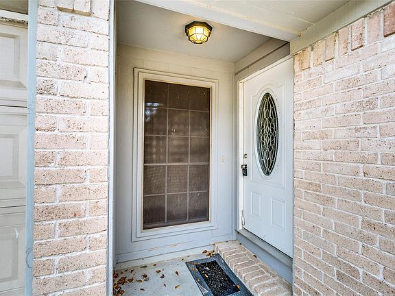 4th image of 3210 Mariner Dr