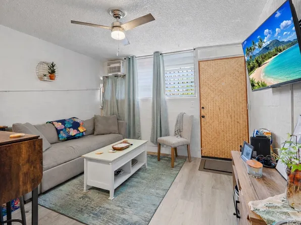 1867 Kaioo Dr #104, Honolulu, HI 96815