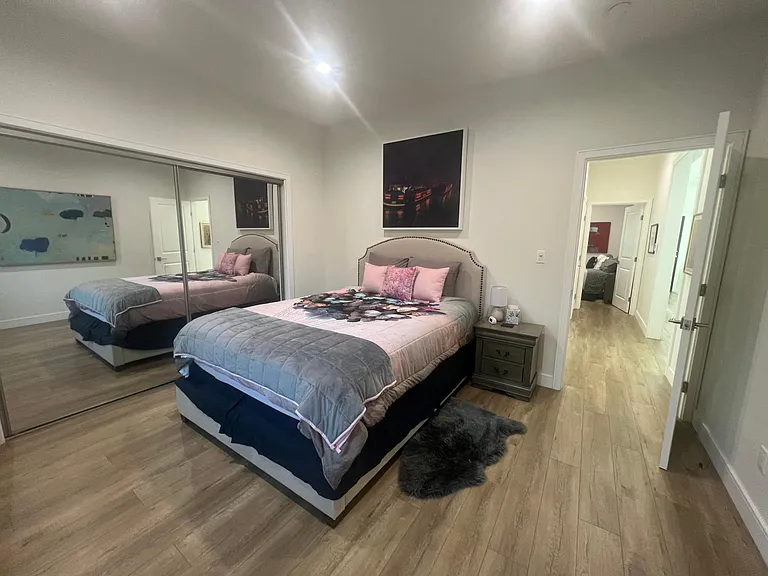 6203 Bakman Ave — Photo 15