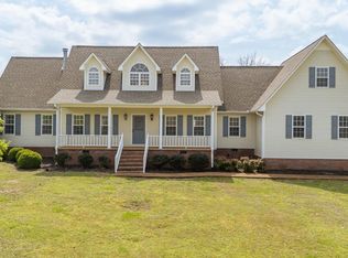 565 Bowen Dr, Savannah, TN 38372