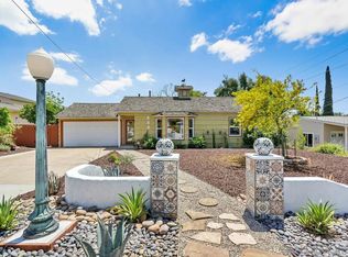 923 Park Hill Dr, Escondido, CA 92025