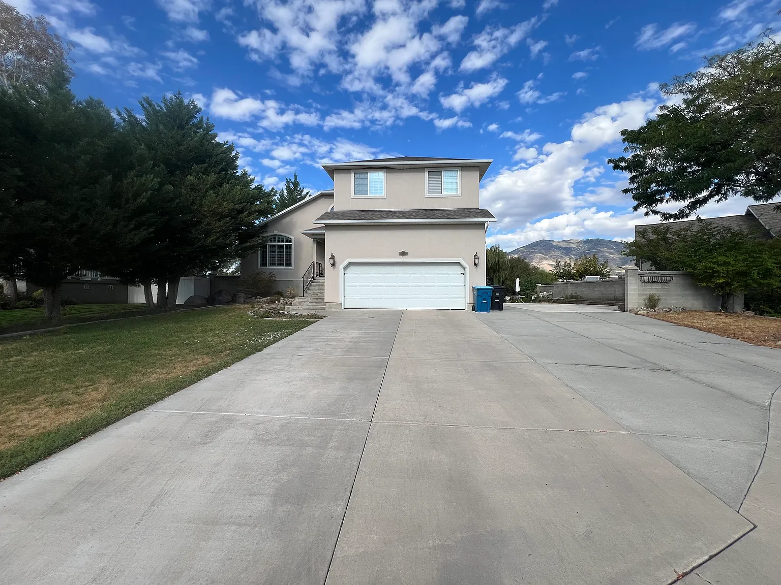 2 bed, 1000 sqft, $1,675 — Photo 2