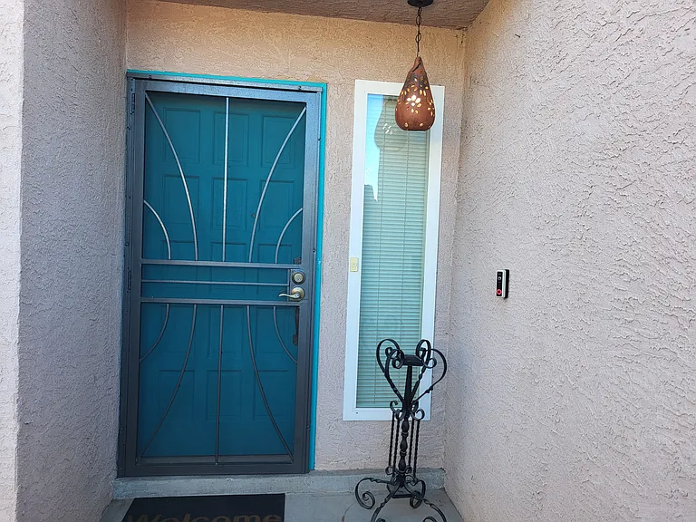 8910 Chambers Pl NE — Photo 30
