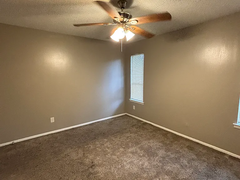 1 Greenway Ct — Photo 14