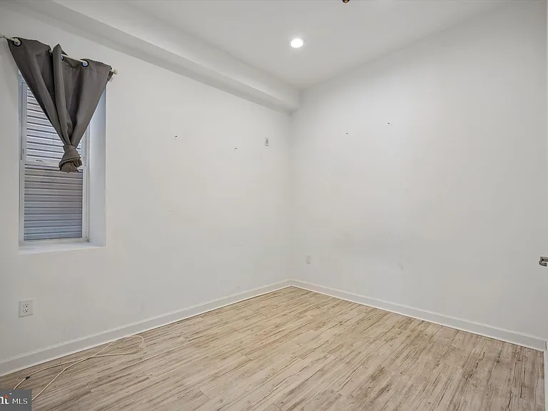 980 N Marshall St #1 — Photo 12