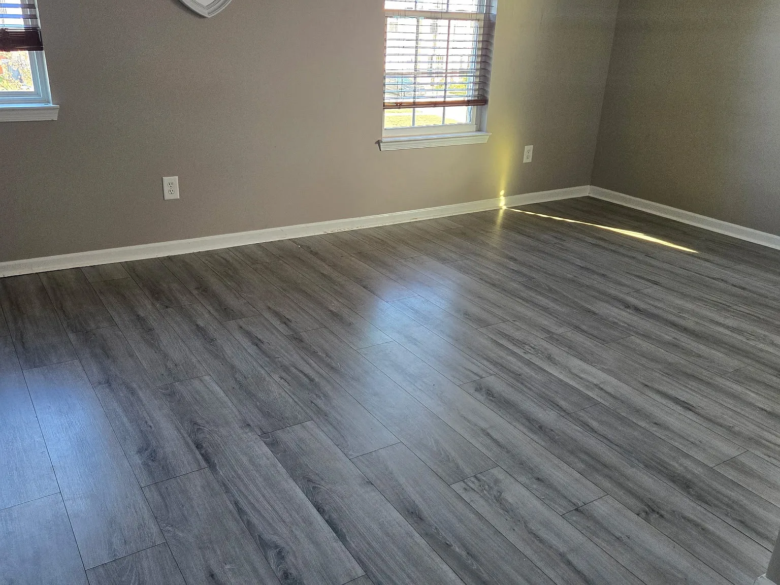 4 bed, 2384 sqft, $2,250 — Photo 4