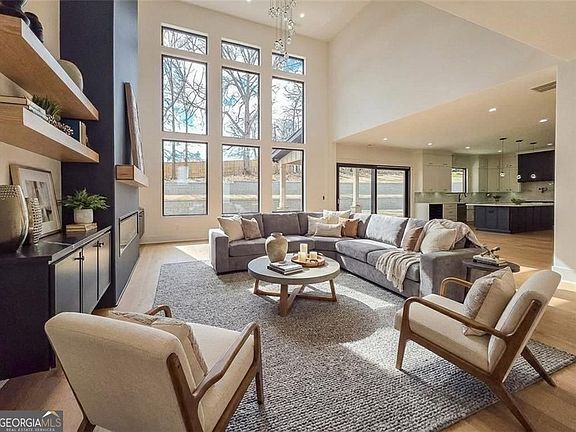 5th image of 156 Rocky Ridge Way