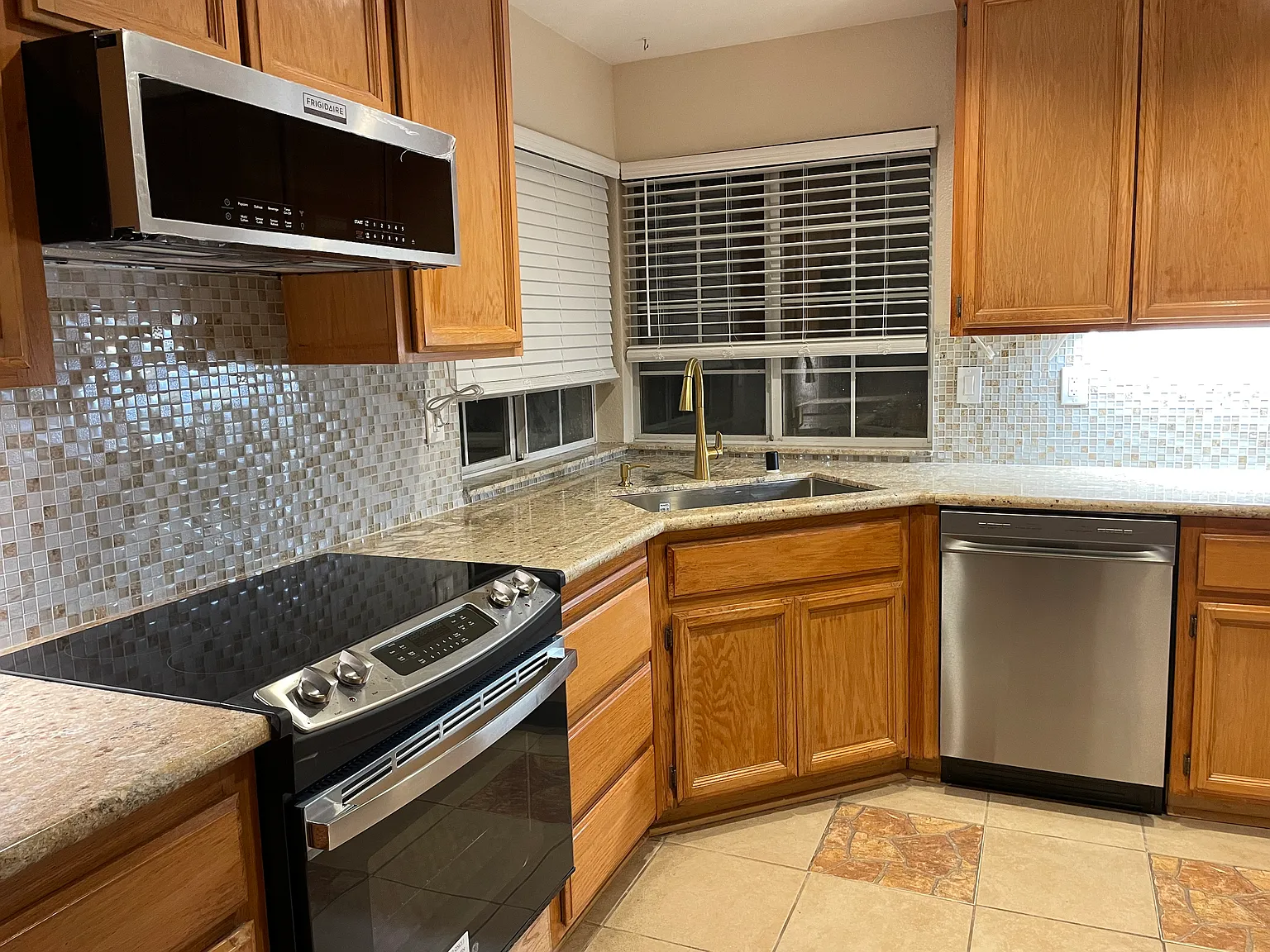 Compton Parc Ln, Carmichael — Photo 3