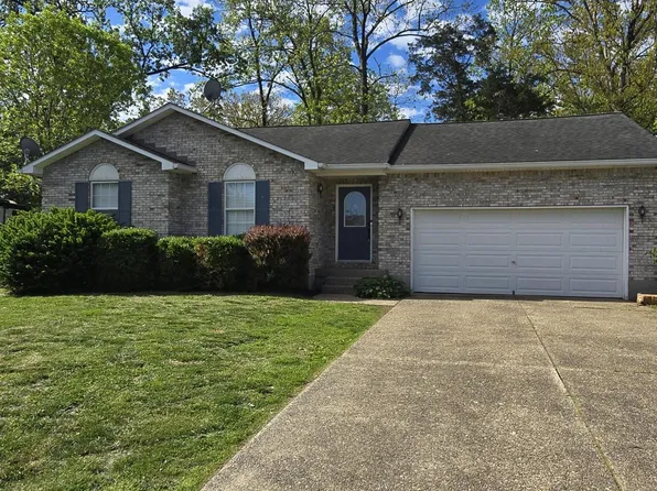 220 Tara Cir, Shepherdsville, KY 40165