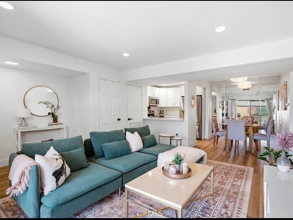 25671 Le Parc #33