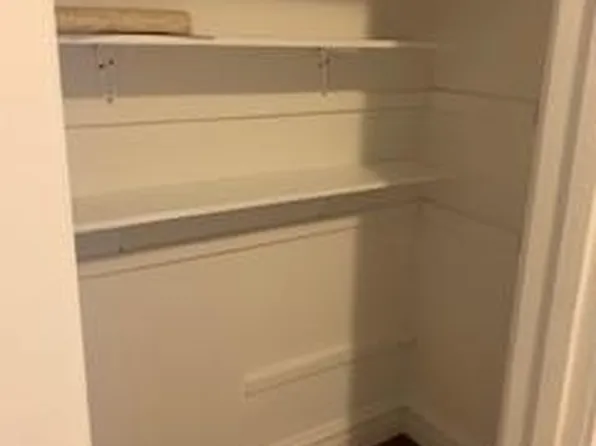 124 W 41st Ave, Gary, IN 46408