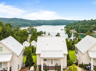 114 E Harbor View Ln, La Follette, TN 37766