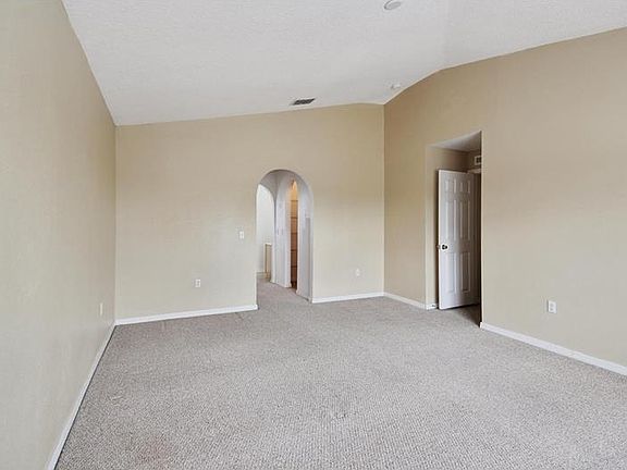 5th image of 11412 Bentry St