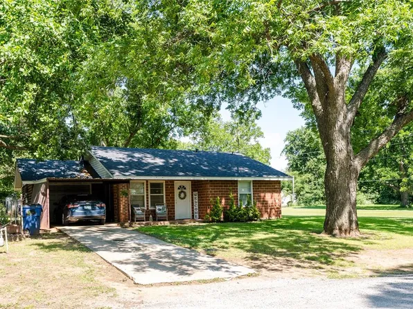 405 S Clayton Ave, Wynnewood, OK 73098