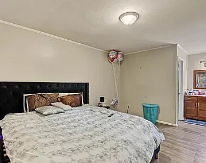 2 bed, 866 sqft, $1,475 — Photo 3