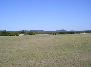 175 Air Park Rd, Comfort, TX 78013