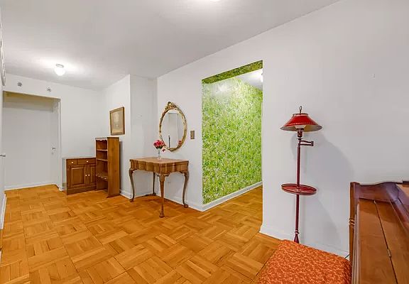 5th image of 33-07 91st St APT 1C
