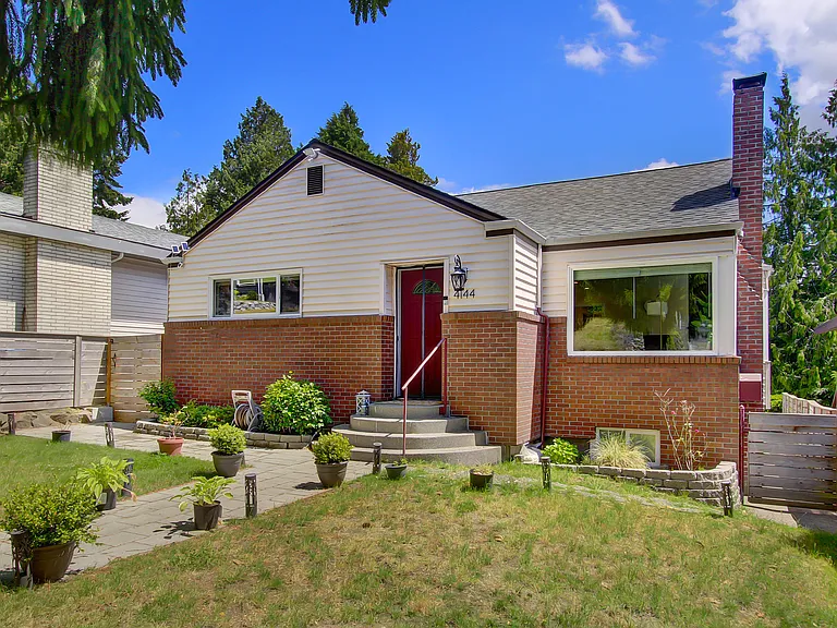 4144 48th Ave SW — Photo 25