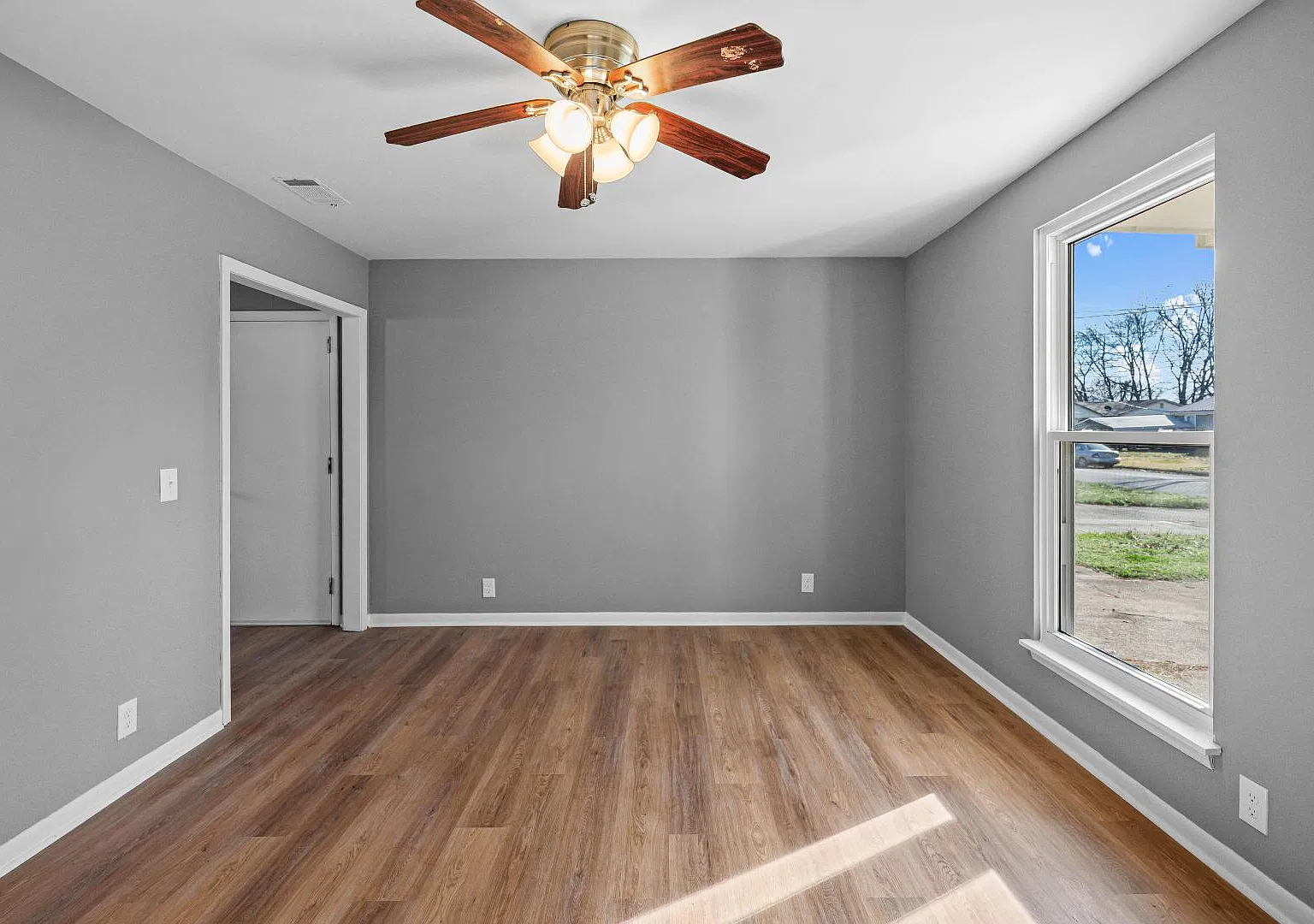 3314 Lockwood Ct SW — Photo 4
