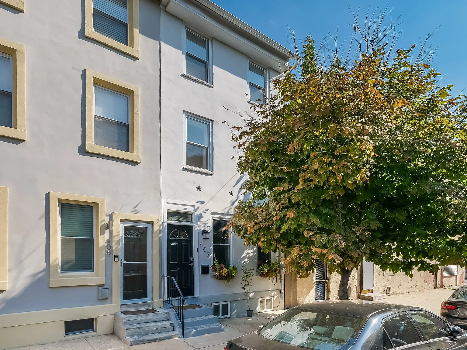 3 bed, 2.5 bath, 1439 sqft, $3,000 — Photo 2