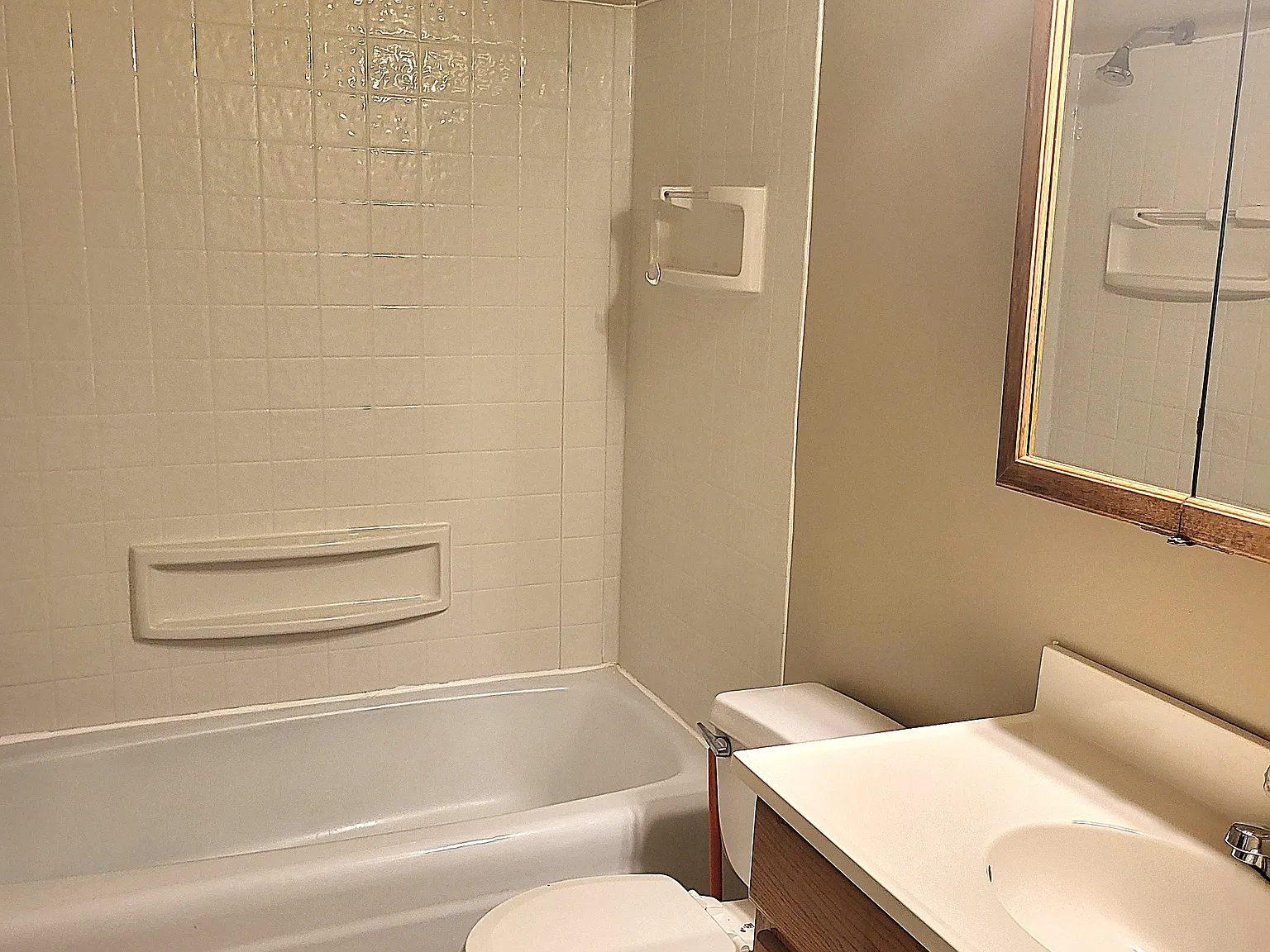 2 bed, 923 sqft, $1,325 — Photo 4