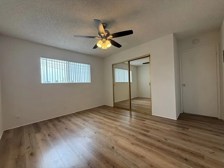 Marquis Apartments — Photo 10