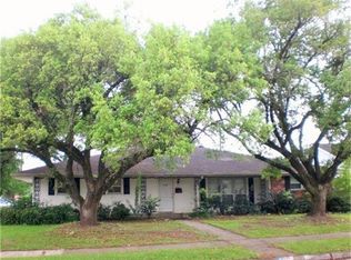 330 Ravenhead Dr, Houston, TX 77034