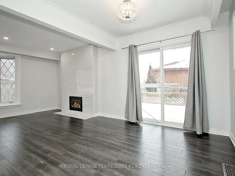 1 Barnes Cres — Photo 14