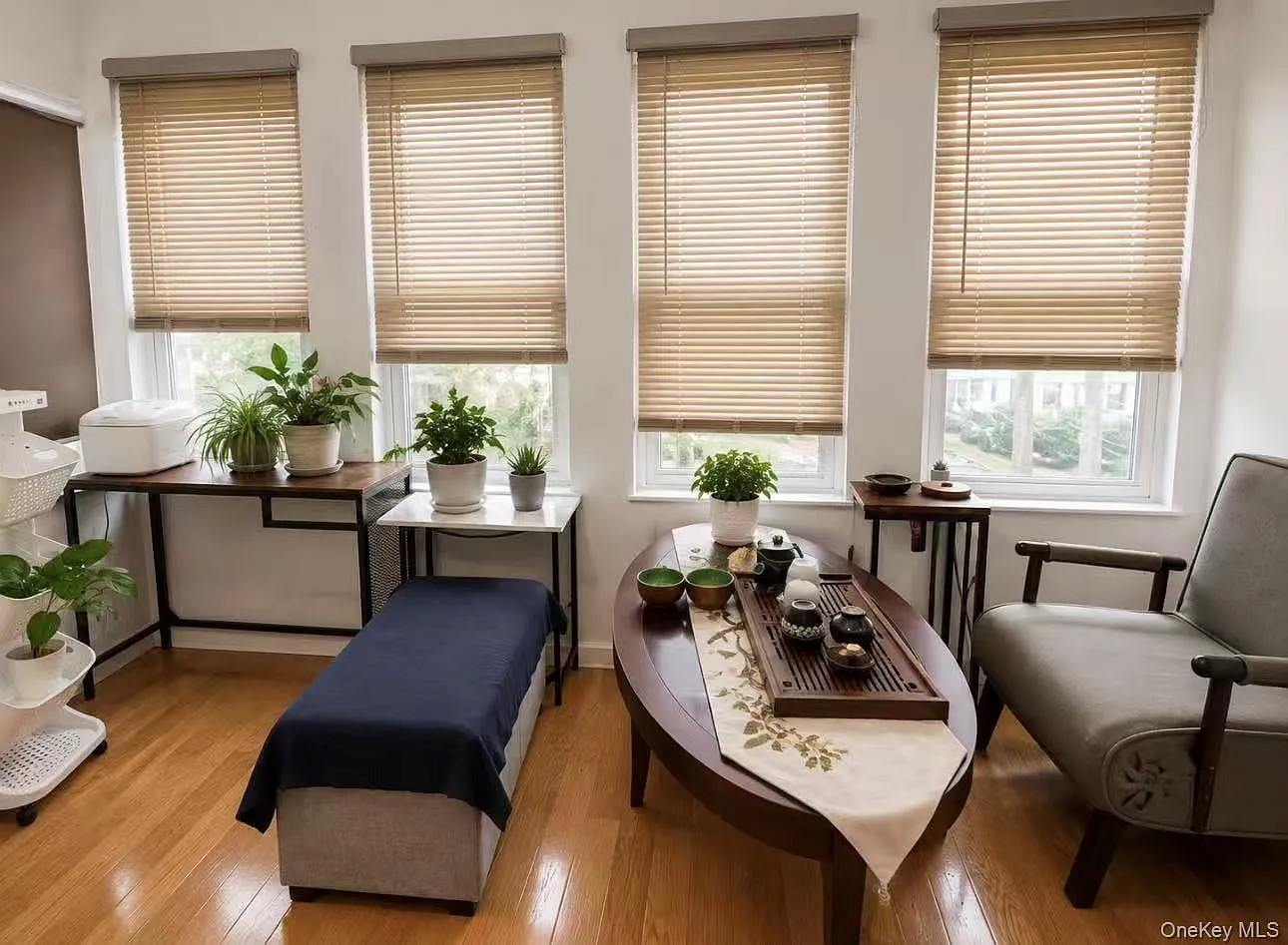 2 bed, 1.0 bath, 1000 sqft, $2,750 — Photo 2