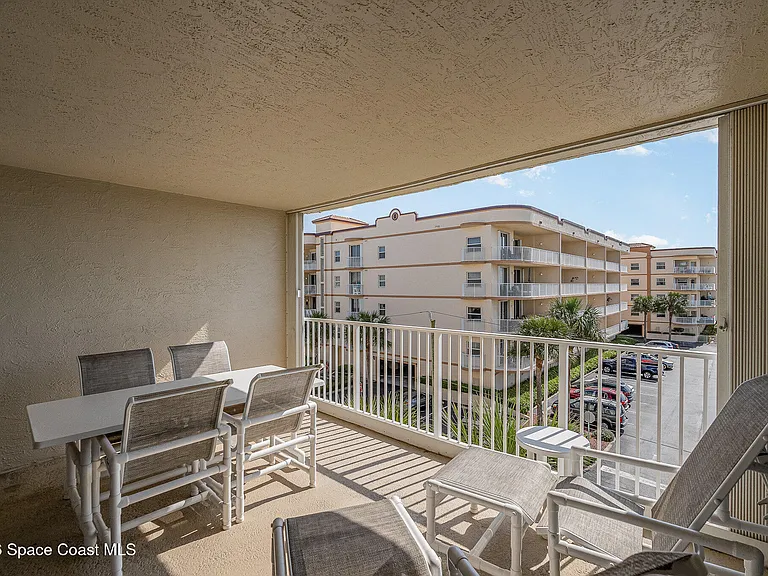 601 Shorewood Dr #G405 — Photo 24