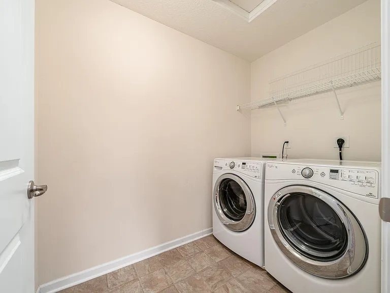 422 Keith Way — Photo 29