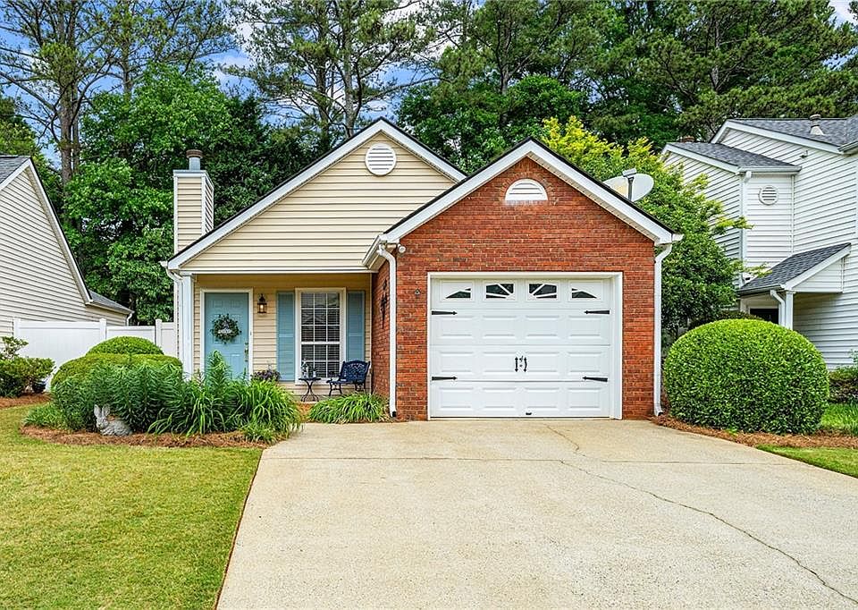 1st image of 513 Stanford Pl