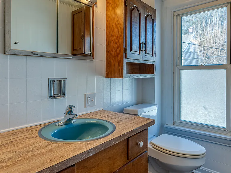 214 Mifflin St #2 — Photo 13