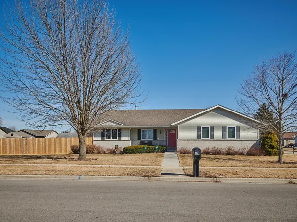 305 Royal Ave, Belvidere, IL 61008