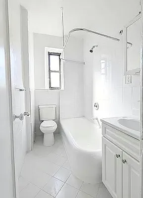 Rented by Manhattan Spaces | media 6