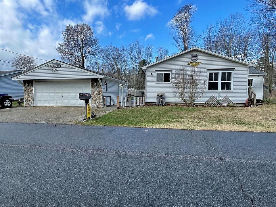 1st image of 3835 Maple Rd